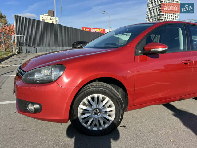 Червоний Фольксваген Гольф, об'ємом двигуна 1.6 л та пробігом 195 тис. км за 6900 $, фото 3 на Automoto.ua