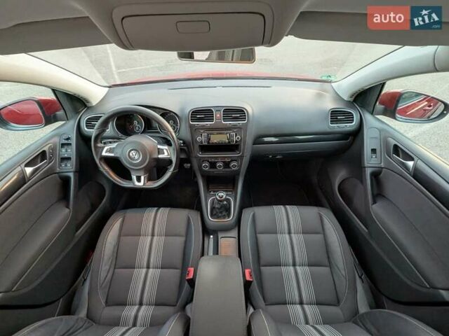 Красный Фольксваген Гольф, объемом двигателя 1.39 л и пробегом 186 тыс. км за 7500 $, фото 38 на Automoto.ua