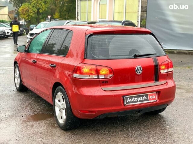 Красный Фольксваген Гольф, объемом двигателя 1.6 л и пробегом 197 тыс. км за 7690 $, фото 6 на Automoto.ua