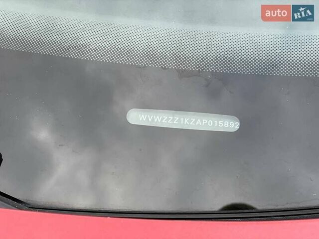 Красный Фольксваген Гольф, объемом двигателя 1.6 л и пробегом 299 тыс. км за 7099 $, фото 9 на Automoto.ua