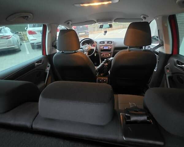 Красный Фольксваген Гольф, объемом двигателя 1.39 л и пробегом 247 тыс. км за 7200 $, фото 8 на Automoto.ua