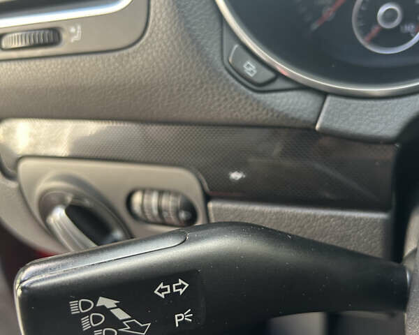 Красный Фольксваген Гольф, объемом двигателя 1.4 л и пробегом 205 тыс. км за 7350 $, фото 23 на Automoto.ua