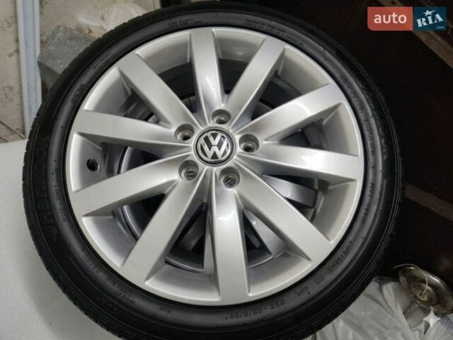 Красный Фольксваген Гольф, объемом двигателя 1.39 л и пробегом 196 тыс. км за 9200 $, фото 17 на Automoto.ua