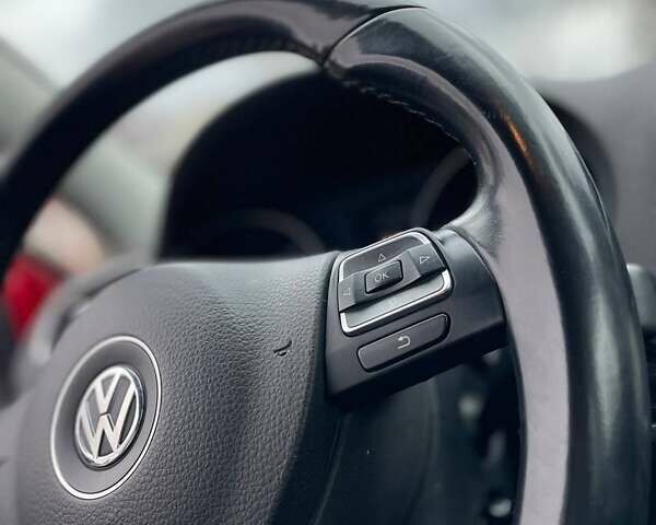 Красный Фольксваген Гольф, объемом двигателя 1.6 л и пробегом 299 тыс. км за 7099 $, фото 28 на Automoto.ua