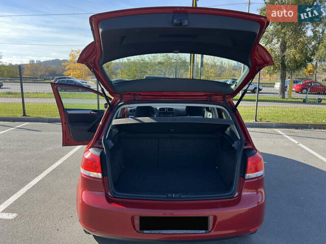 Червоний Фольксваген Гольф, об'ємом двигуна 1.6 л та пробігом 195 тис. км за 6900 $, фото 31 на Automoto.ua