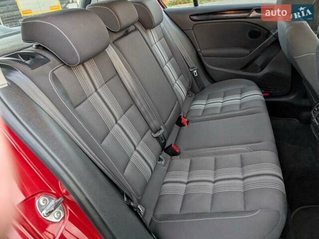 Красный Фольксваген Гольф, объемом двигателя 1.39 л и пробегом 186 тыс. км за 7500 $, фото 27 на Automoto.ua