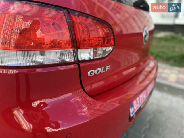 Красный Фольксваген Гольф, объемом двигателя 1.4 л и пробегом 205 тыс. км за 7350 $, фото 3 на Automoto.ua