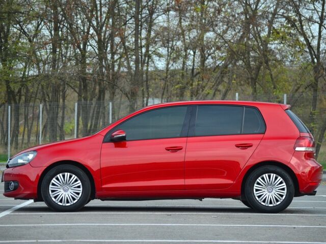 Червоний Фольксваген Гольф, об'ємом двигуна 1.4 л та пробігом 150 тис. км за 6999 $, фото 5 на Automoto.ua