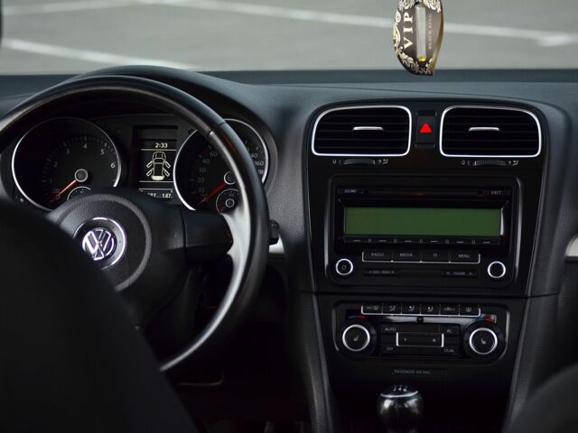 Червоний Фольксваген Гольф, об'ємом двигуна 1.4 л та пробігом 150 тис. км за 6999 $, фото 14 на Automoto.ua