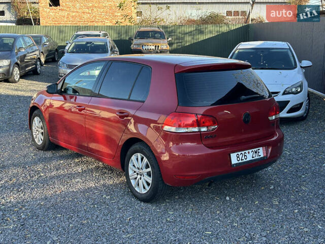 Красный Фольксваген Гольф, объемом двигателя 1.6 л и пробегом 270 тыс. км за 7700 $, фото 2 на Automoto.ua