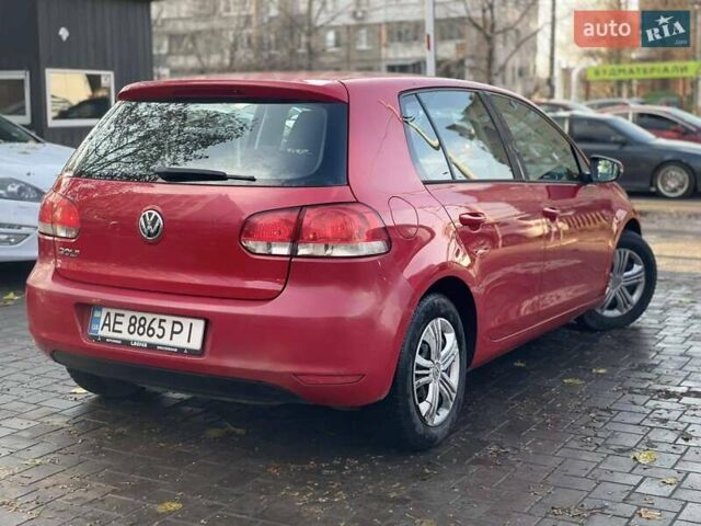 Красный Фольксваген Гольф, объемом двигателя 1.2 л и пробегом 205 тыс. км за 6800 $, фото 3 на Automoto.ua