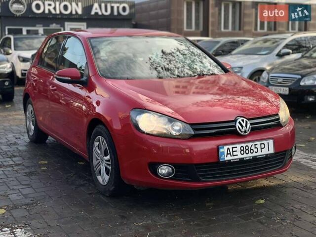 Красный Фольксваген Гольф, объемом двигателя 1.2 л и пробегом 205 тыс. км за 6800 $, фото 6 на Automoto.ua