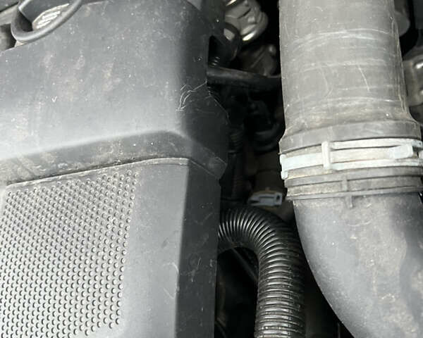 Червоний Фольксваген Гольф, об'ємом двигуна 1.6 л та пробігом 223 тис. км за 6550 $, фото 26 на Automoto.ua