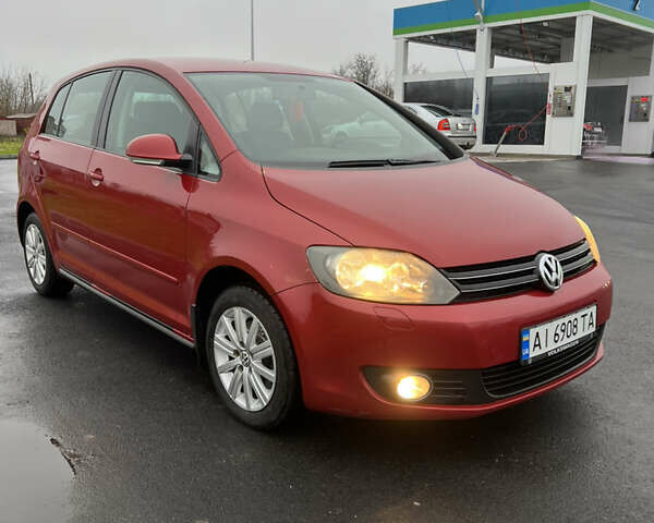Червоний Фольксваген Гольф, об'ємом двигуна 1.6 л та пробігом 223 тис. км за 6550 $, фото 1 на Automoto.ua