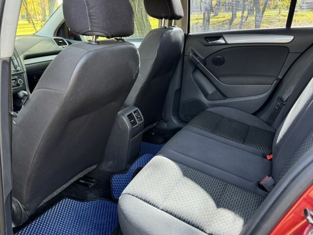 Червоний Фольксваген Гольф, об'ємом двигуна 1.4 л та пробігом 223 тис. км за 5850 $, фото 13 на Automoto.ua