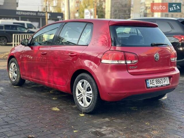 Красный Фольксваген Гольф, объемом двигателя 1.2 л и пробегом 205 тыс. км за 6800 $, фото 9 на Automoto.ua