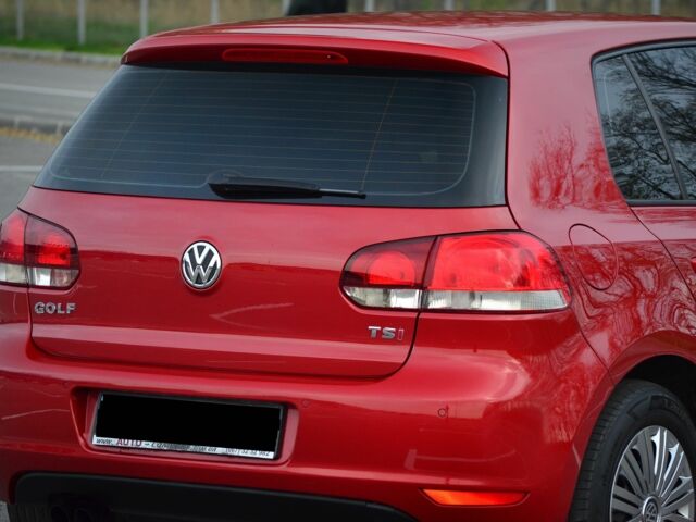 Червоний Фольксваген Гольф, об'ємом двигуна 1.4 л та пробігом 150 тис. км за 7500 $, фото 6 на Automoto.ua