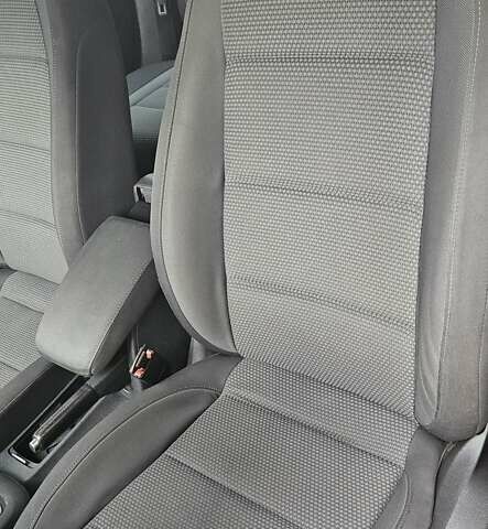 Красный Фольксваген Гольф, объемом двигателя 1.39 л и пробегом 232 тыс. км за 7300 $, фото 8 на Automoto.ua