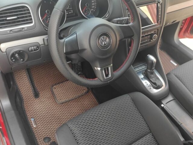 Красный Фольксваген Гольф, объемом двигателя 0 л и пробегом 130 тыс. км за 10000 $, фото 12 на Automoto.ua