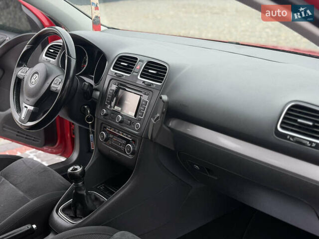 Червоний Фольксваген Гольф, об'ємом двигуна 1.39 л та пробігом 180 тис. км за 8999 $, фото 21 на Automoto.ua