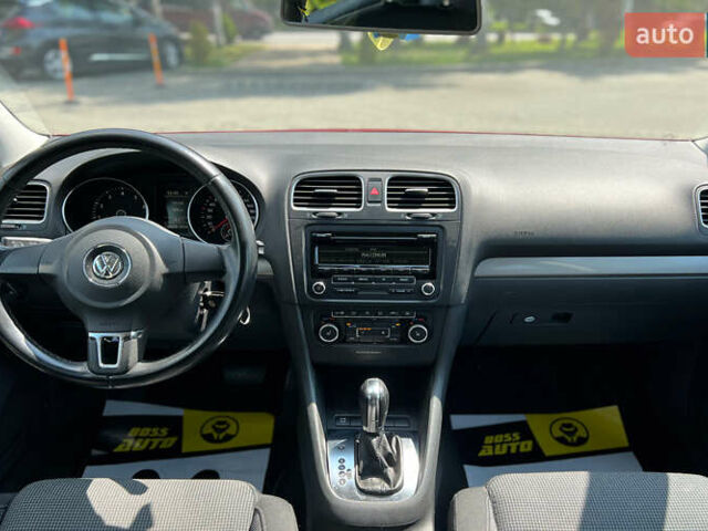 Красный Фольксваген Гольф, объемом двигателя 1.4 л и пробегом 156 тыс. км за 10350 $, фото 15 на Automoto.ua