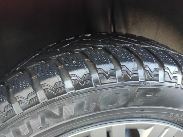 Красный Фольксваген Гольф, объемом двигателя 0 л и пробегом 130 тыс. км за 10000 $, фото 5 на Automoto.ua