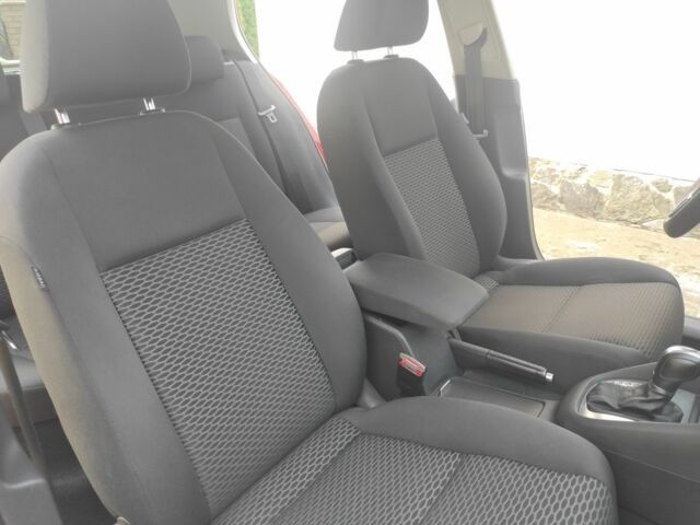 Красный Фольксваген Гольф, объемом двигателя 0 л и пробегом 130 тыс. км за 10000 $, фото 13 на Automoto.ua