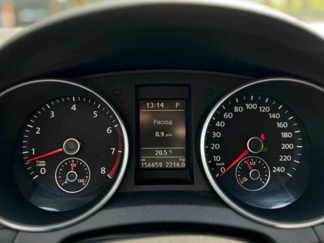 Красный Фольксваген Гольф, объемом двигателя 1.4 л и пробегом 156 тыс. км за 10350 $, фото 12 на Automoto.ua