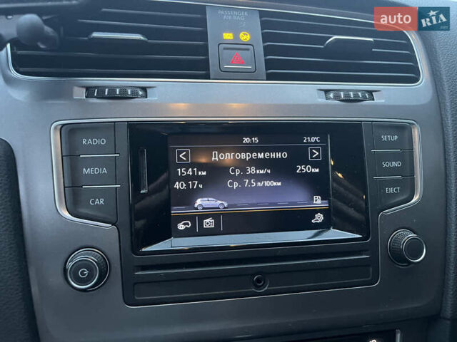 Червоний Фольксваген Гольф, об'ємом двигуна 1.4 л та пробігом 170 тис. км за 10500 $, фото 18 на Automoto.ua