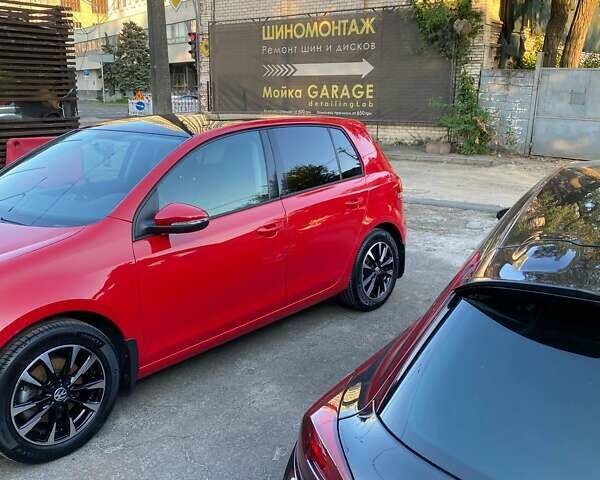 Червоний Фольксваген Гольф, об'ємом двигуна 1.39 л та пробігом 119 тис. км за 13000 $, фото 9 на Automoto.ua