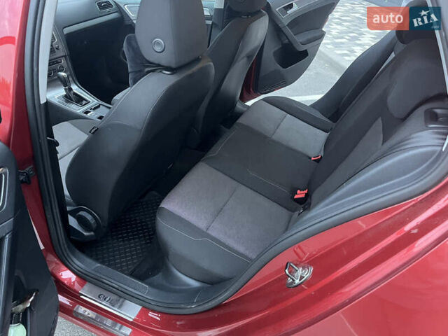 Червоний Фольксваген Гольф, об'ємом двигуна 1.4 л та пробігом 170 тис. км за 10500 $, фото 11 на Automoto.ua