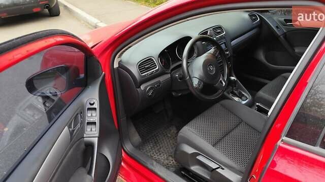 Червоний Фольксваген Гольф, об'ємом двигуна 1.39 л та пробігом 137 тис. км за 8400 $, фото 6 на Automoto.ua