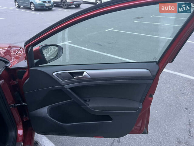 Червоний Фольксваген Гольф, об'ємом двигуна 1.4 л та пробігом 170 тис. км за 10500 $, фото 8 на Automoto.ua