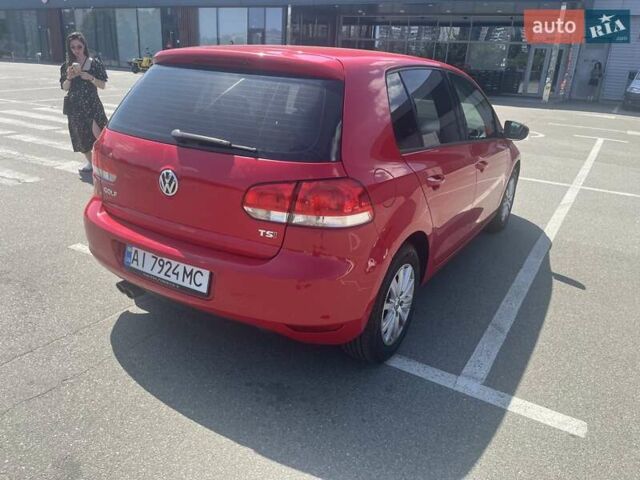 Красный Фольксваген Гольф, объемом двигателя 1.39 л и пробегом 250 тыс. км за 7999 $, фото 17 на Automoto.ua