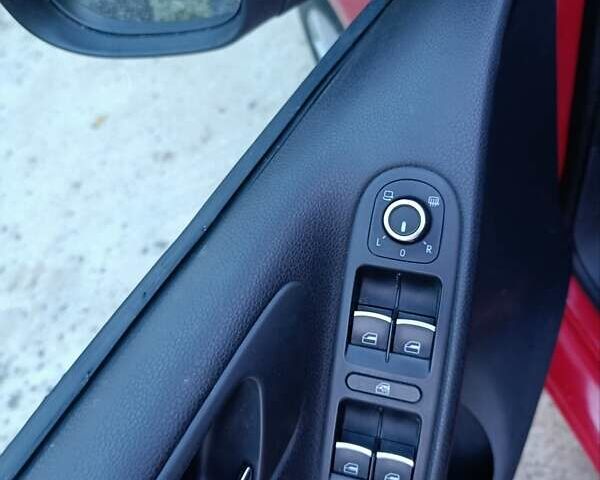 Красный Фольксваген Гольф, объемом двигателя 1.39 л и пробегом 151 тыс. км за 8900 $, фото 10 на Automoto.ua