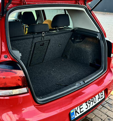 Красный Фольксваген Гольф, объемом двигателя 2.48 л и пробегом 194 тыс. км за 9900 $, фото 7 на Automoto.ua