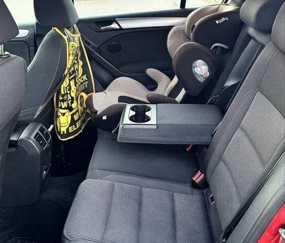 Красный Фольксваген Гольф, объемом двигателя 2.5 л и пробегом 194 тыс. км за 11464 $, фото 11 на Automoto.ua