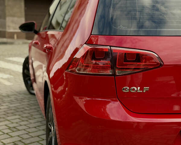 Красный Фольксваген Гольф, объемом двигателя 1.8 л и пробегом 170 тыс. км за 10950 $, фото 7 на Automoto.ua