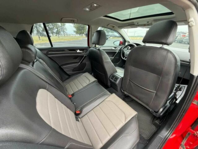 Червоний Фольксваген Гольф, об'ємом двигуна 2 л та пробігом 75 тис. км за 4500 $, фото 10 на Automoto.ua