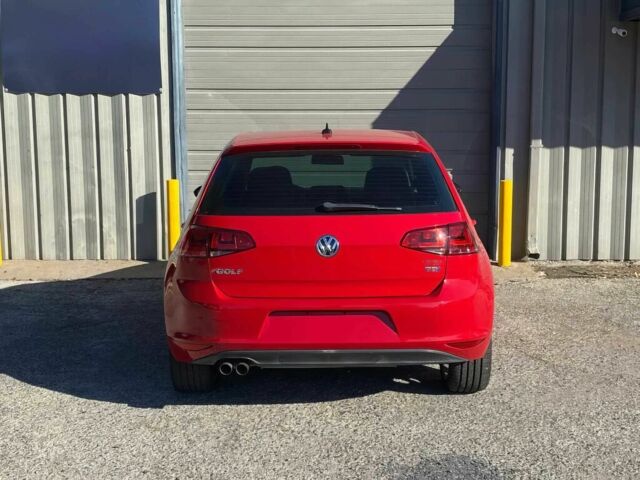 Красный Фольксваген Гольф, объемом двигателя 2 л и пробегом 80 тыс. км за 2300 $, фото 3 на Automoto.ua