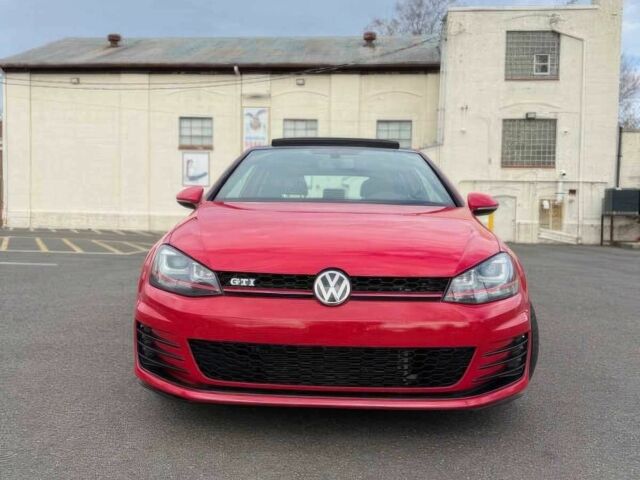 Червоний Фольксваген Гольф, об'ємом двигуна 2 л та пробігом 80 тис. км за 7800 $, фото 1 на Automoto.ua