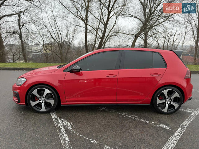 Червоний Фольксваген Гольф, об'ємом двигуна 2 л та пробігом 186 тис. км за 10900 $, фото 5 на Automoto.ua