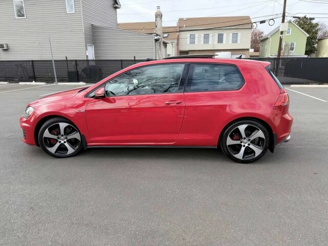 Червоний Фольксваген Гольф, об'ємом двигуна 2 л та пробігом 71 тис. км за 8000 $, фото 3 на Automoto.ua