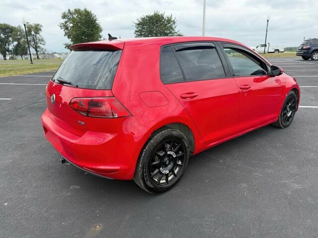 Червоний Фольксваген Гольф, об'ємом двигуна 2 л та пробігом 80 тис. км за 2500 $, фото 5 на Automoto.ua