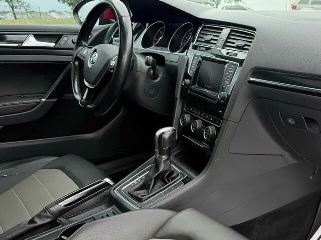 Червоний Фольксваген Гольф, об'ємом двигуна 2 л та пробігом 79 тис. км за 4300 $, фото 6 на Automoto.ua