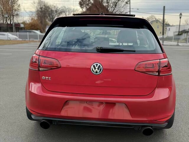 Червоний Фольксваген Гольф, об'ємом двигуна 2 л та пробігом 71 тис. км за 8000 $, фото 5 на Automoto.ua