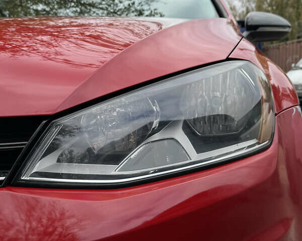 Фольксваген Гольф 2015 в Киеве на Automoto.ua Красный Фольксваген Гольф, объемом двигателя 1.8 л и пробегом 127 тыс. км за 12499 $, фото 2 на Automoto.ua