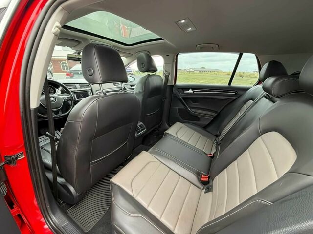 Червоний Фольксваген Гольф, об'ємом двигуна 2 л та пробігом 74 тис. км за 8600 $, фото 11 на Automoto.ua