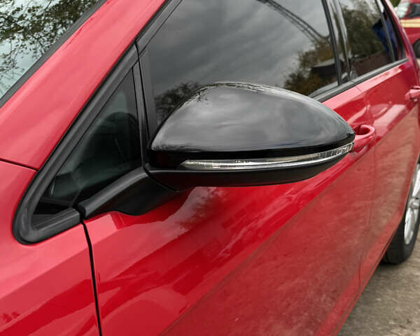 Фольксваген Гольф 2015 в Киеве на Automoto.ua Красный Фольксваген Гольф, объемом двигателя 1.8 л и пробегом 127 тыс. км за 12499 $, фото 3 на Automoto.ua