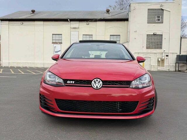 Червоний Фольксваген Гольф, об'ємом двигуна 2 л та пробігом 71 тис. км за 8000 $, фото 1 на Automoto.ua